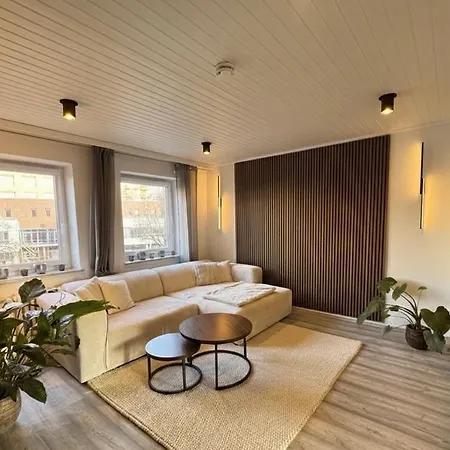 Modern Eingerichtete In Zentraler Lage