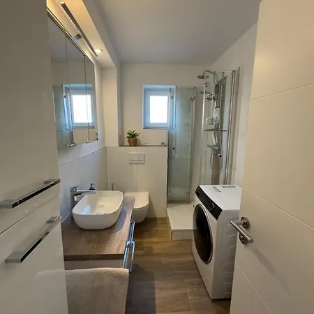 Modern Eingerichtete In Zentraler Lage * Kiel