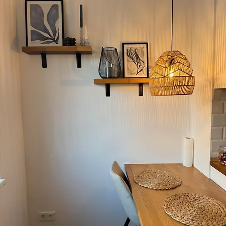 Modern Eingerichtete In Zentraler Lage *